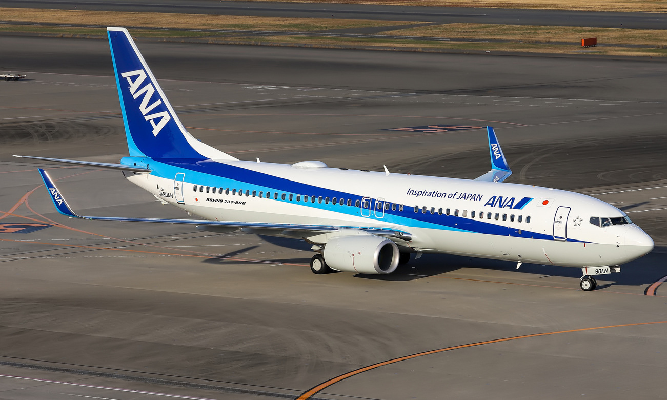 Máy bay Boeing 737-800 của ANA tại sân bay Haneda hồi năm 2018. Ảnh: Jetphotos