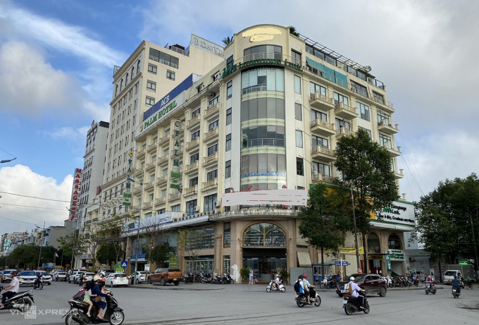 Dự án đất vàng tại đường Hạc Thành giao với đường Phan Chu Trinh là tuyến phố sầm uất, có giá đắt đỏ bậc nhất thành phố Thanh Hoá. Ảnh:Lê Hoàng