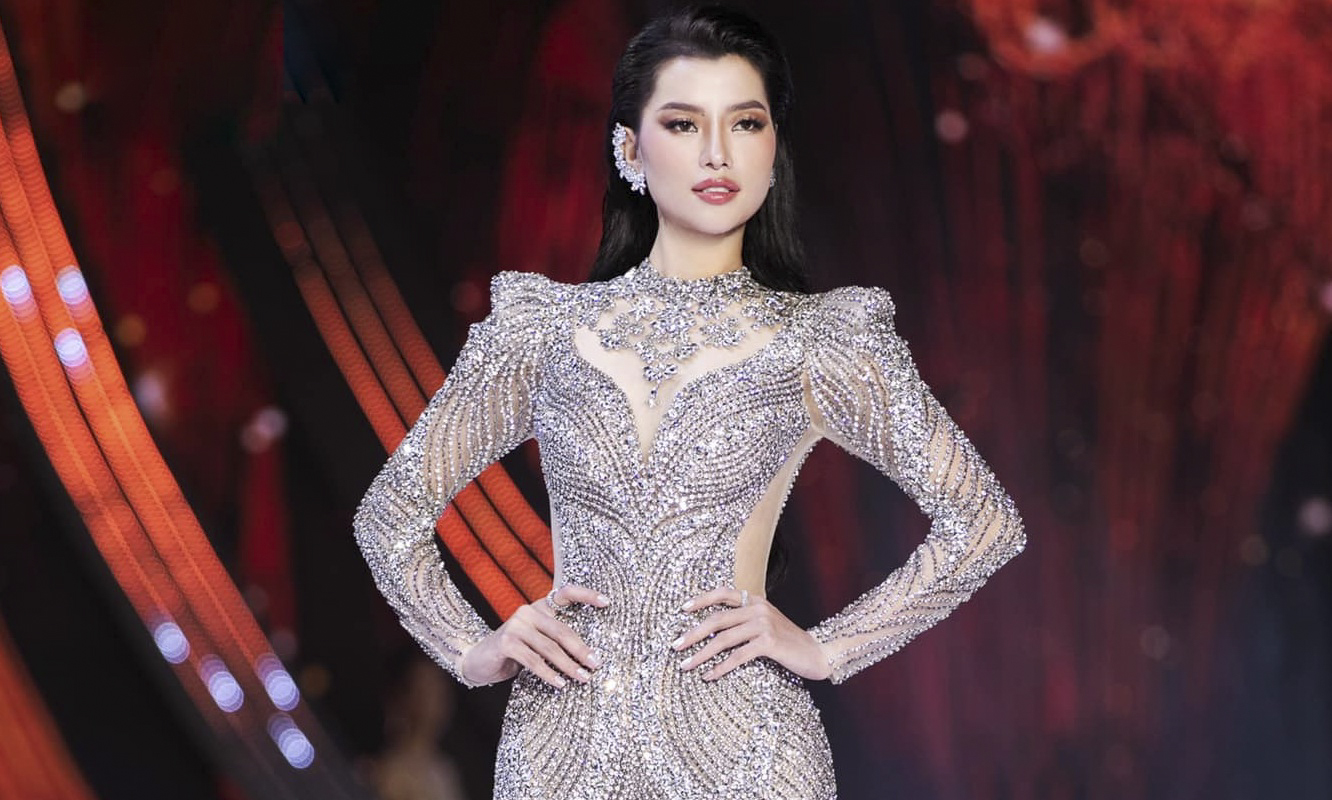 Hoàng Thị Nhung thi bán kết Hoa hậu Hoàn vũ Việt Nam 2023