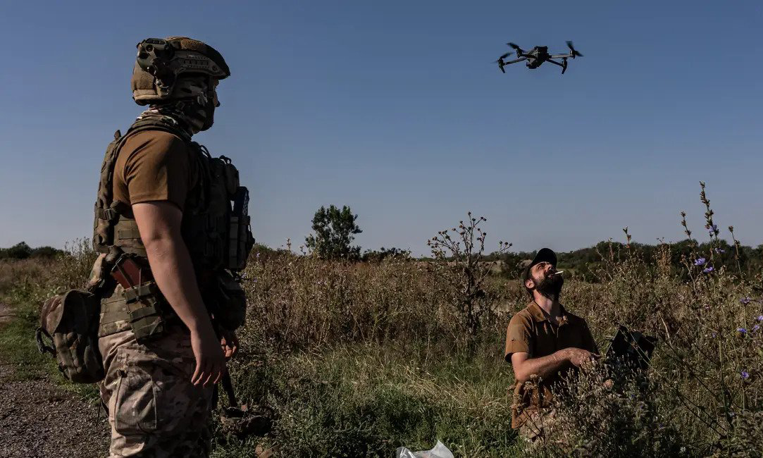 Binh sĩ Ukraine trong buổi huấn luyện điều khiển UAV tại Donetsk hồi tháng 8/2023. Ảnh: Anadolu
